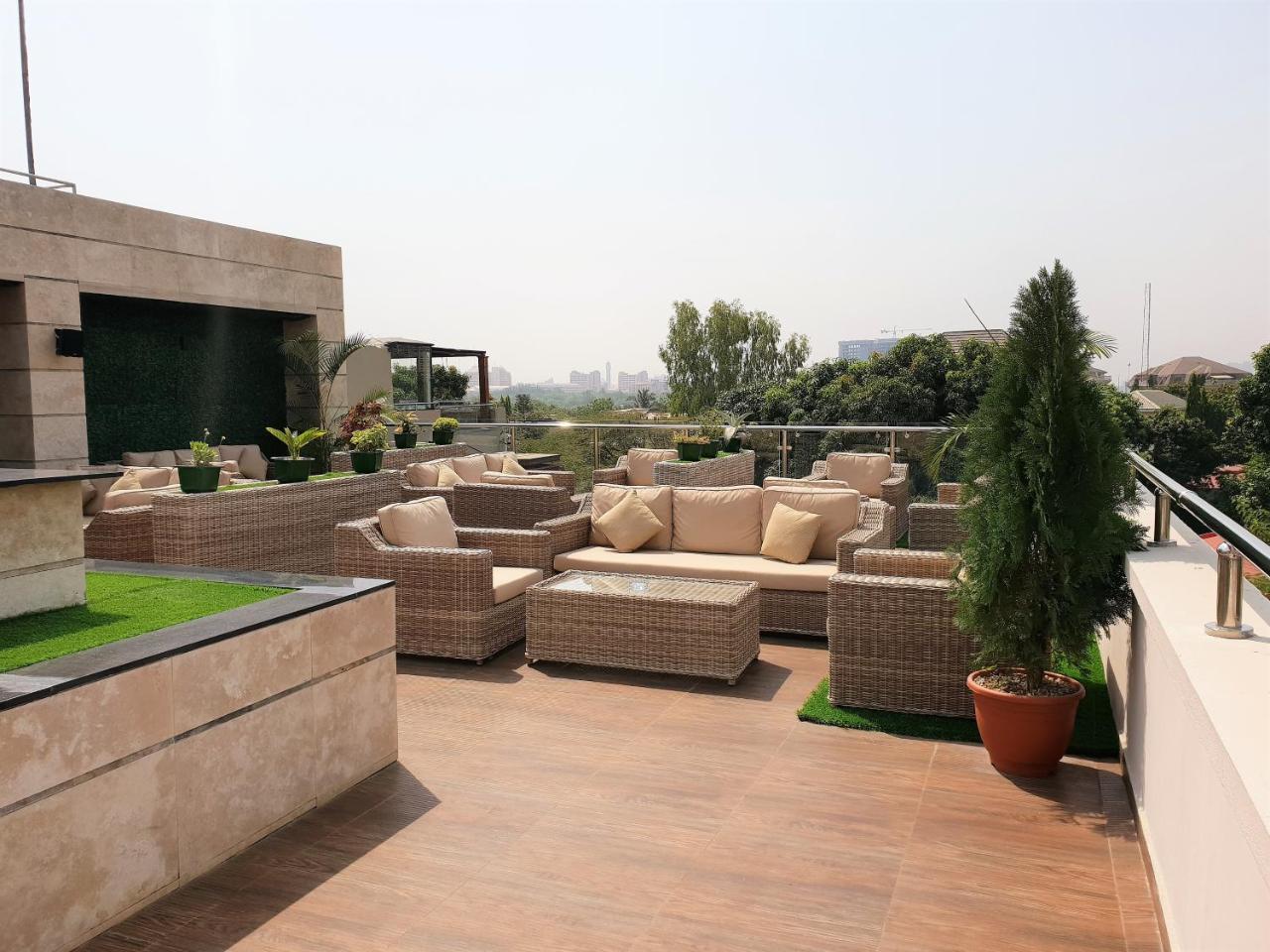 Summerset Continental Hotel By Usuma Mobushipe Экстерьер фото