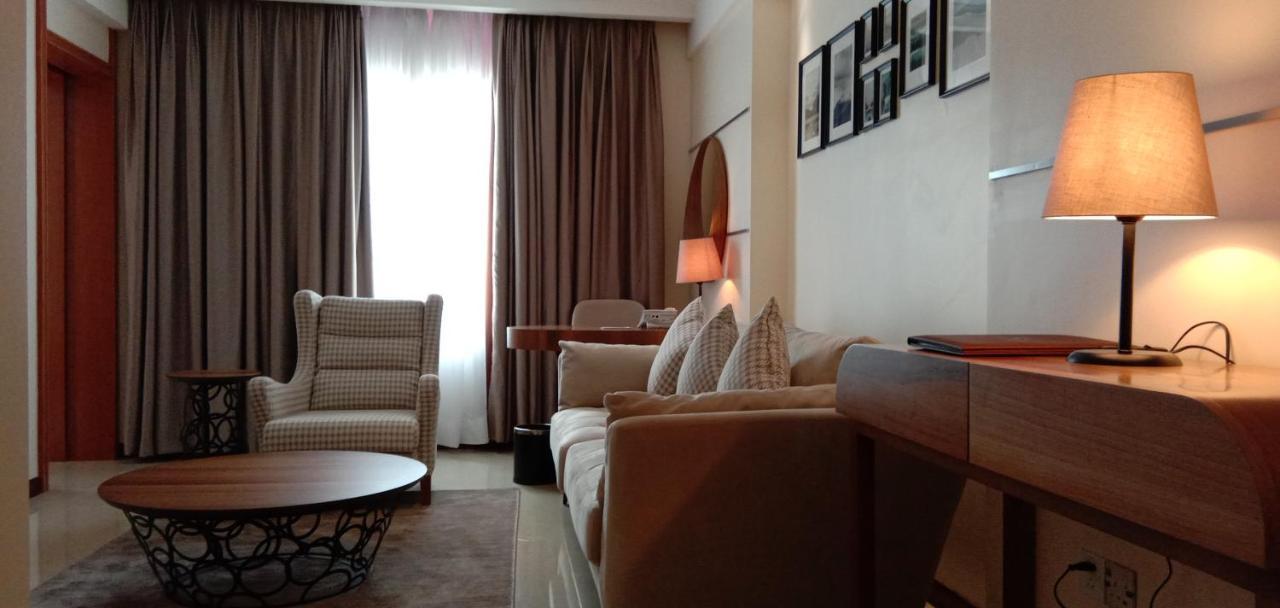 Summerset Continental Hotel By Usuma Mobushipe Экстерьер фото